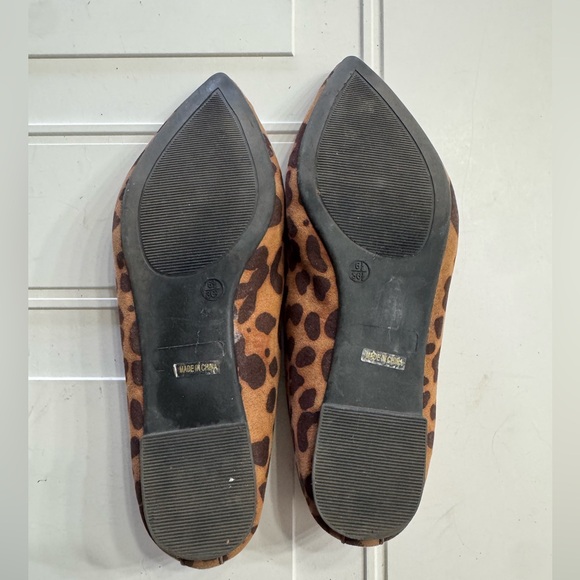 Lulu's Emmy Vegan Suede Leopard Print Vegan Pointed Toe Shoes Loafers Size 6.5 - Picture 5 of 6
